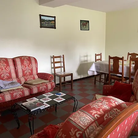 Charmante Fermette Renovee Avec Terrasse Privative Et Velos, 2 Chambres, Proche Le Lude - Fr-1-410-155 *