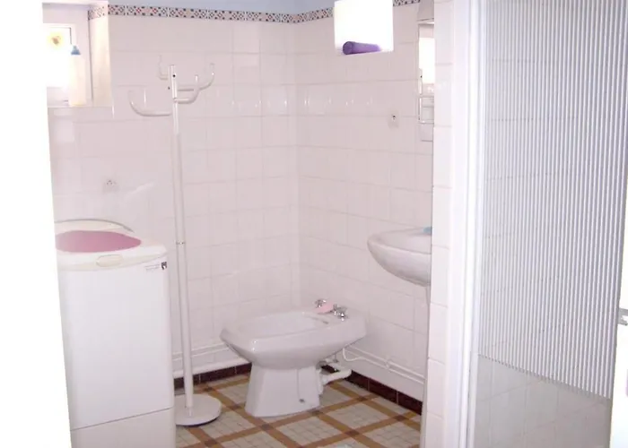 Charmante Fermette Rénovée Avec Terrasse Privative Et Vélos, 2 Chambres, Proche Le Lude - Fr-1-410-155 Hébergement de vacances *